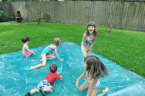 Summer activities for kids: Water blob